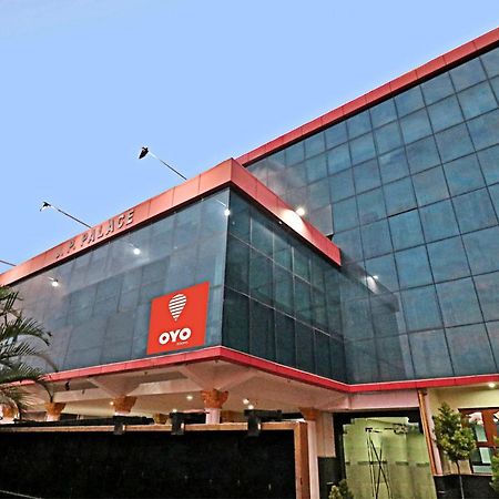 Hotel Oyo J P Palace à Dod Ballāpur Extérieur photo